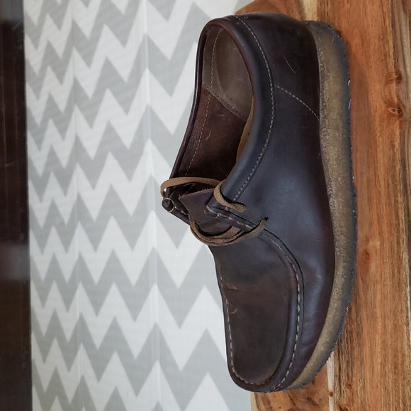 Clark's brown leather lace moccasins. Natural crepe.  Pre-owned.   size 8.5 - Picture 10 of 10